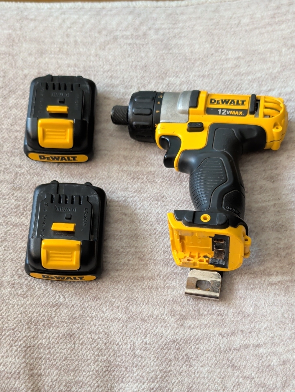 DEWALT 12V Max Cordless Drill Driver Kit in Yellow & Black